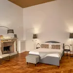 Vite - By Naman Hotellerie Rome