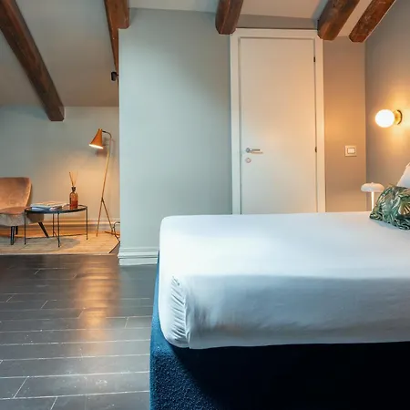 Vite - By Naman Hotellerie