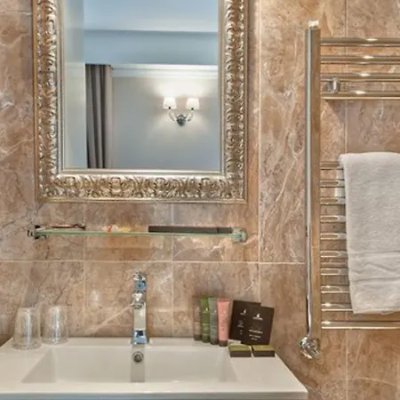 Vite - By Naman Hotellerie 3*