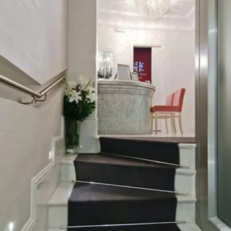 Vite - By Naman Hotellerie 3* Róma