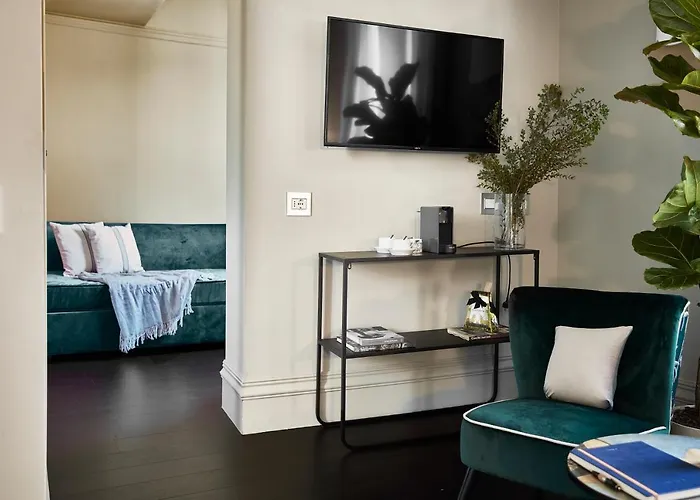 Vite - By Naman Hotellerie فندق روما